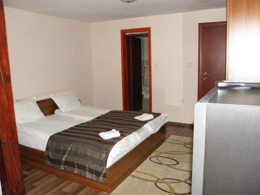 St.st. Constantine And Helena Guest house 2*